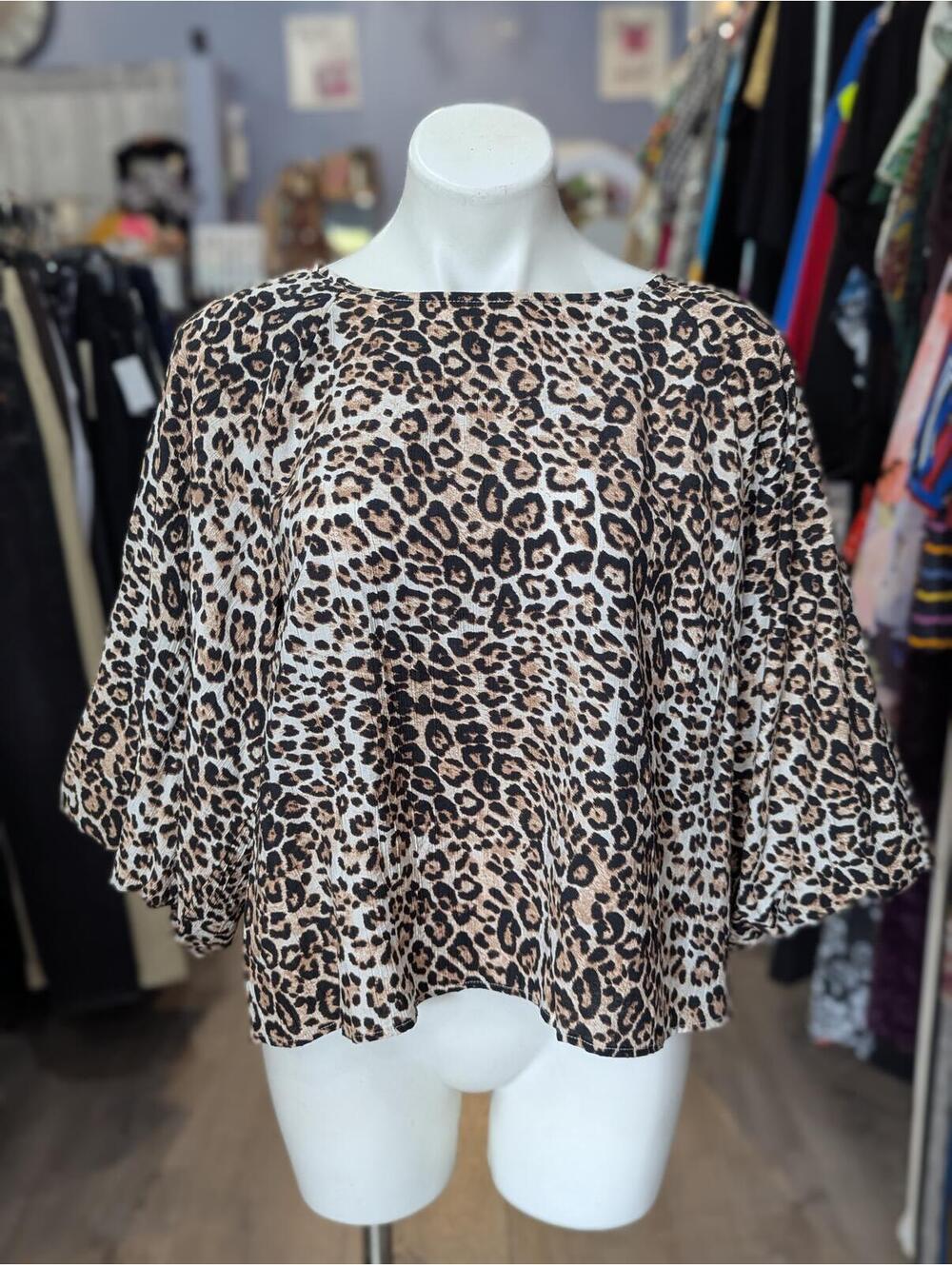 Cheetah SS Balloon Sleeve Blouse